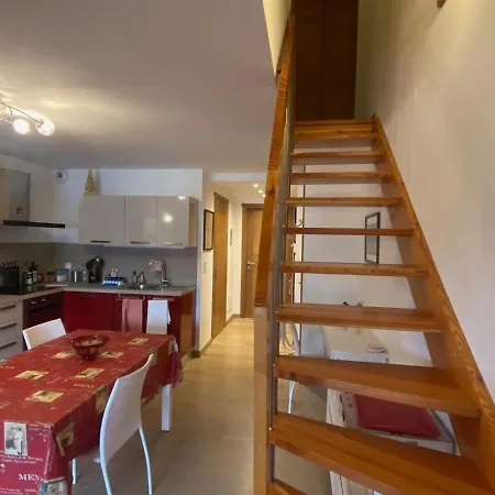 Apartment Superbe Duplex Face Aux Pistes, Sud, 8 Pers, 3 Ch, Balcon, Parking, Proche Commerces - Fr-1-445-198 *